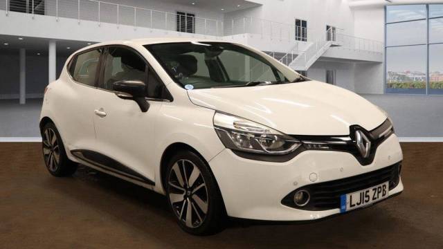 Renault Clio 0.9 TCe Dynamique S MediaNav Euro 5 (s/s) 5dr Hatchback Petrol White