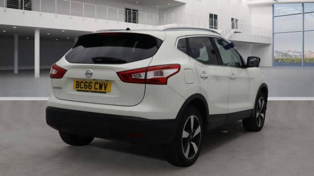 2016 Nissan Qashqai 1.5 dCi N-Connecta 2WD Euro 6 (s/s) 5dr