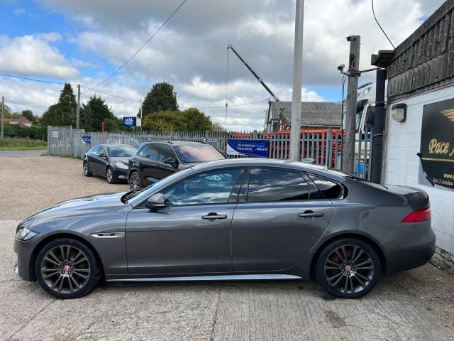 2017 Jaguar XF 2.0d R-Sport Auto AWD Euro 6 (s/s) 4dr
