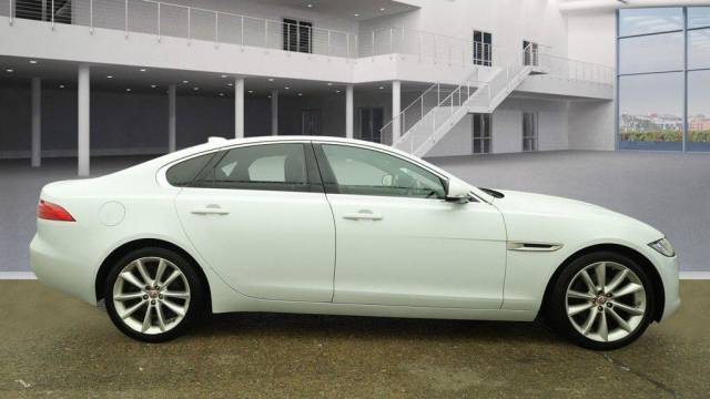 2016 Jaguar XF 2.0d Portfolio Auto Euro 6 (s/s) 4dr