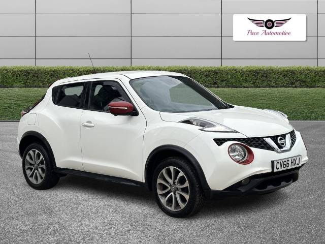 Nissan Juke 1.2 DIG-T Tekna Euro 6 (s/s) 5dr SUV Petrol White