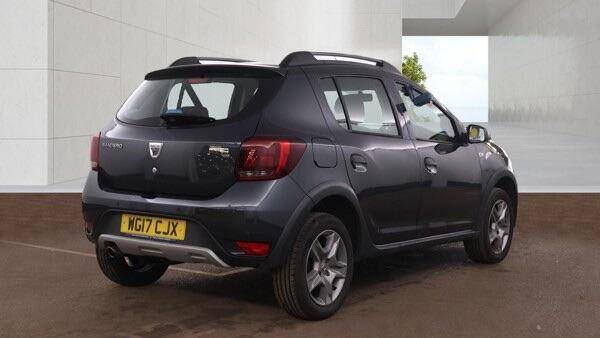 2017 Dacia Sandero Stepway 0.9 TCe Laureate Euro 6 (s/s) 5dr