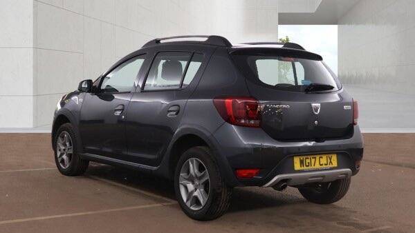 2017 Dacia Sandero Stepway 0.9 TCe Laureate Euro 6 (s/s) 5dr