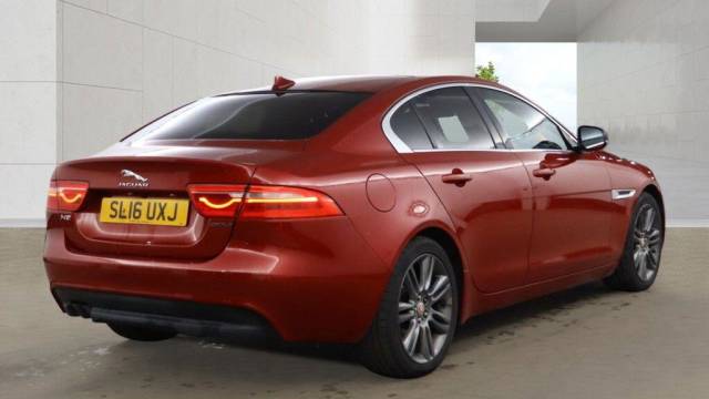 2016 Jaguar XE 2.0d Portfolio Auto Euro 6 (s/s) 4dr