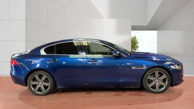 2015 Jaguar XE 2.0 GTDi Portfolio Auto Euro 6 (s/s) 4dr